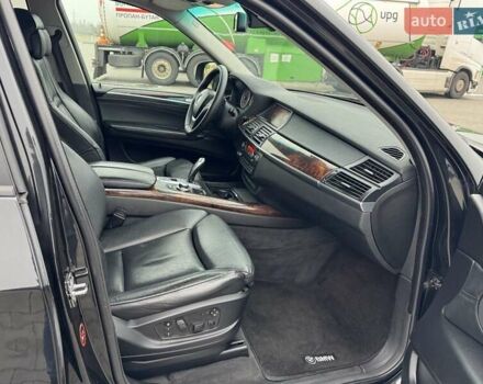 Чорний БМВ Х5, об'ємом двигуна 2.99 л та пробігом 330 тис. км за 13000 $, фото 18 на Automoto.ua