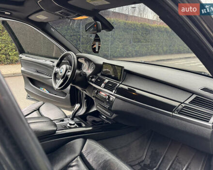 Черный БМВ Х5, объемом двигателя 4.8 л и пробегом 326 тыс. км за 9300 $, фото 18 на Automoto.ua