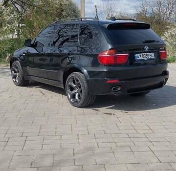 Черный БМВ Х5, объемом двигателя 4.8 л и пробегом 300 тыс. км за 9000 $, фото 2 на Automoto.ua