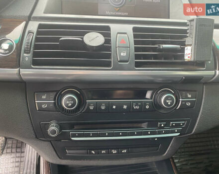 Черный БМВ Х5, объемом двигателя 3 л и пробегом 240 тыс. км за 12000 $, фото 26 на Automoto.ua