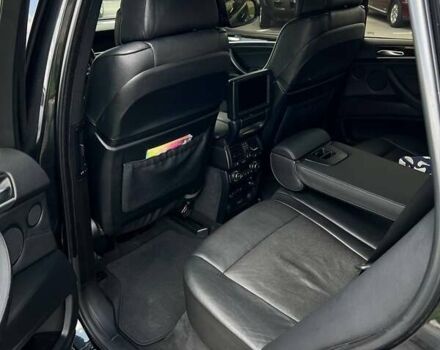 Черный БМВ Х5, объемом двигателя 4.8 л и пробегом 255 тыс. км за 14000 $, фото 17 на Automoto.ua