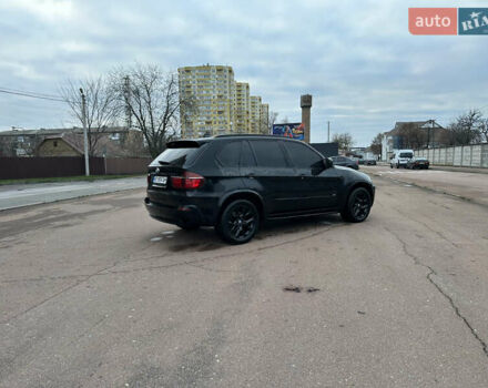 Черный БМВ Х5, объемом двигателя 4.8 л и пробегом 300 тыс. км за 9500 $, фото 5 на Automoto.ua