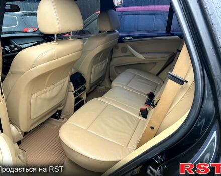 Черный БМВ Х5, объемом двигателя 4.8 л и пробегом 250 тыс. км за 10500 $, фото 4 на Automoto.ua