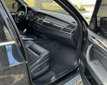 Черный БМВ Х5, объемом двигателя 3 л и пробегом 433 тыс. км за 18000 $, фото 24 на Automoto.ua