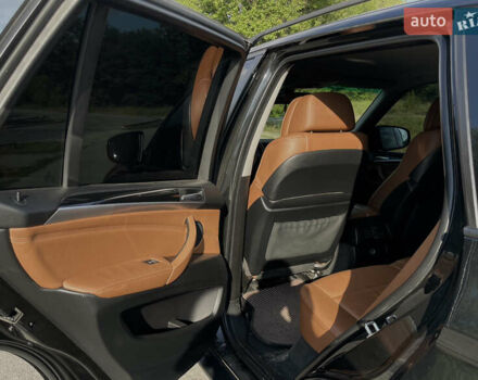Чорний БМВ Х5, об'ємом двигуна 2.99 л та пробігом 391 тис. км за 15000 $, фото 14 на Automoto.ua