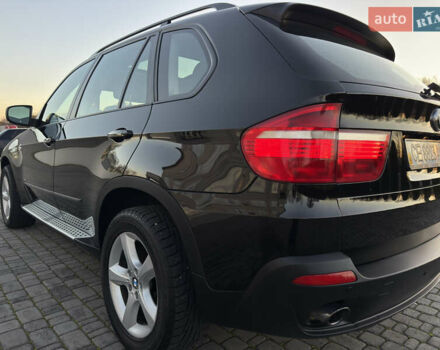 Чорний БМВ Х5, об'ємом двигуна 3 л та пробігом 110 тис. км за 12900 $, фото 33 на Automoto.ua