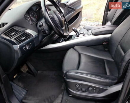 Черный БМВ Х5, объемом двигателя 3 л и пробегом 249 тыс. км за 15100 $, фото 22 на Automoto.ua