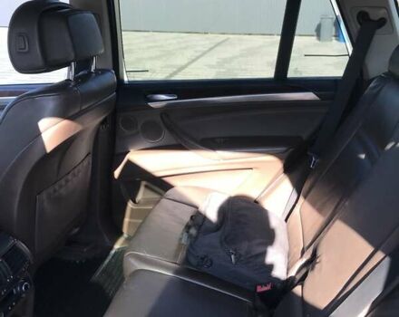 Чорний БМВ Х5, об'ємом двигуна 3 л та пробігом 340 тис. км за 9999 $, фото 14 на Automoto.ua
