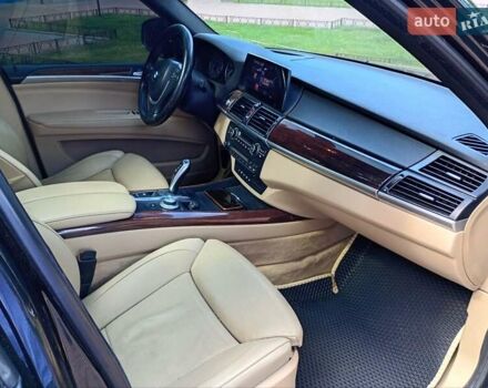 Черный БМВ Х5, объемом двигателя 4.8 л и пробегом 240 тыс. км за 15500 $, фото 23 на Automoto.ua