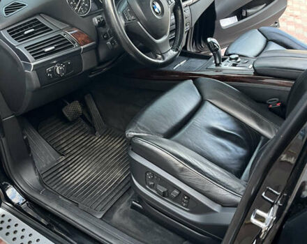 Черный БМВ Х5, объемом двигателя 4.8 л и пробегом 170 тыс. км за 13200 $, фото 7 на Automoto.ua