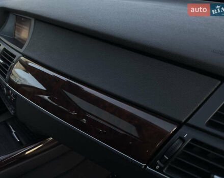 Чорний БМВ Х5, об'ємом двигуна 3 л та пробігом 110 тис. км за 12900 $, фото 104 на Automoto.ua