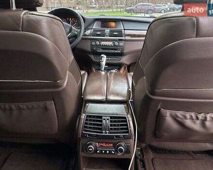 Чорний БМВ Х5, об'ємом двигуна 3 л та пробігом 315 тис. км за 10999 $, фото 16 на Automoto.ua