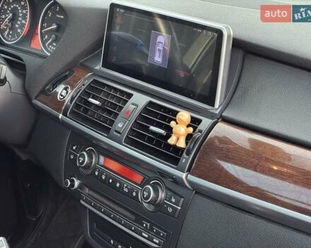 Чорний БМВ Х5, об'ємом двигуна 4.8 л та пробігом 307 тис. км за 12999 $, фото 47 на Automoto.ua