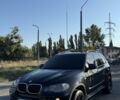 Черный БМВ Х5, объемом двигателя 3 л и пробегом 270 тыс. км за 5500 $, фото 1 на Automoto.ua