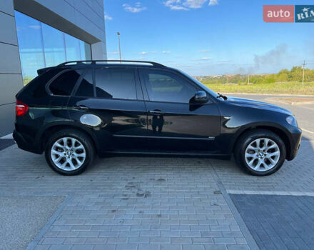 Черный БМВ Х5, объемом двигателя 4.8 л и пробегом 233 тыс. км за 10500 $, фото 1 на Automoto.ua