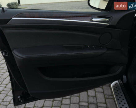 Чорний БМВ Х5, об'ємом двигуна 3 л та пробігом 110 тис. км за 12900 $, фото 48 на Automoto.ua
