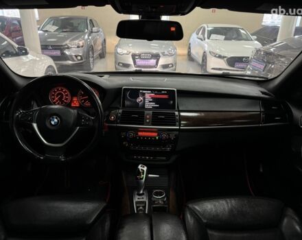 Чорний БМВ Х5, об'ємом двигуна 0 л та пробігом 210 тис. км за 11000 $, фото 10 на Automoto.ua