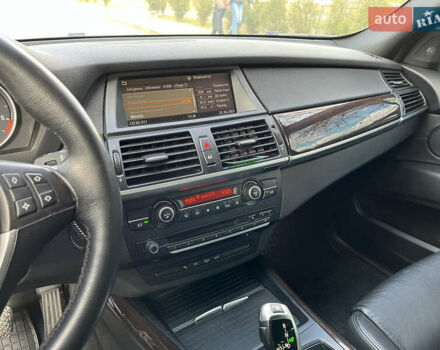 Черный БМВ Х5, объемом двигателя 3 л и пробегом 433 тыс. км за 18000 $, фото 17 на Automoto.ua