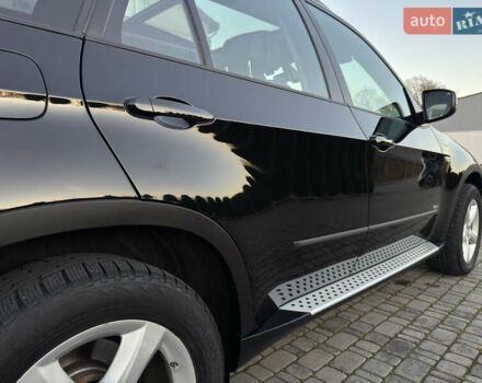 Чорний БМВ Х5, об'ємом двигуна 3 л та пробігом 110 тис. км за 12900 $, фото 36 на Automoto.ua