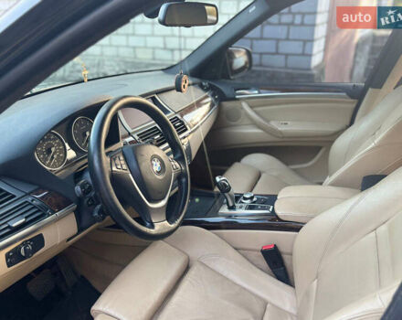 Черный БМВ Х5, объемом двигателя 3 л и пробегом 132 тыс. км за 11000 $, фото 6 на Automoto.ua