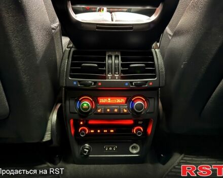 Черный БМВ Х5, объемом двигателя 4.8 л и пробегом 210 тыс. км за 11000 $, фото 8 на Automoto.ua