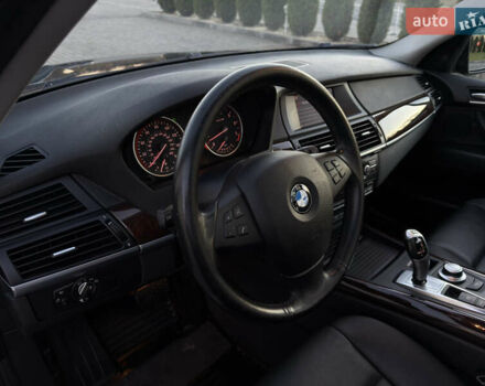 Чорний БМВ Х5, об'ємом двигуна 3 л та пробігом 110 тис. км за 12900 $, фото 54 на Automoto.ua