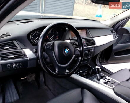 Черный БМВ Х5, объемом двигателя 3 л и пробегом 249 тыс. км за 15100 $, фото 21 на Automoto.ua