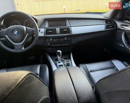 Чорний БМВ Х5, об'ємом двигуна 3 л та пробігом 244 тис. км за 16850 $, фото 16 на Automoto.ua