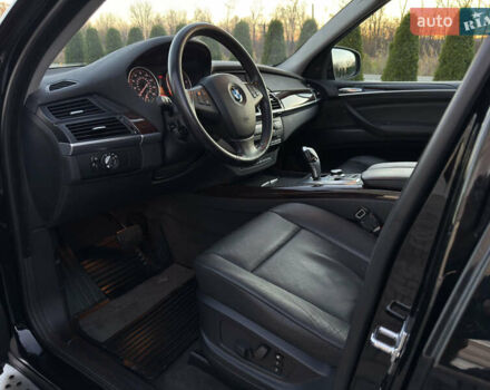 Чорний БМВ Х5, об'ємом двигуна 3 л та пробігом 110 тис. км за 12900 $, фото 52 на Automoto.ua