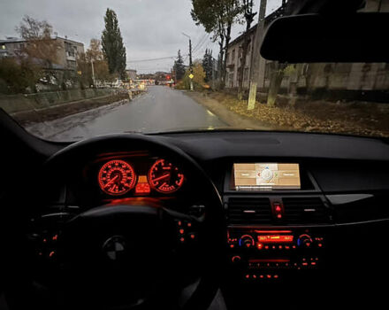 Черный БМВ Х5, объемом двигателя 4.8 л и пробегом 159 тыс. км за 11000 $, фото 9 на Automoto.ua