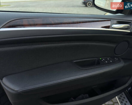 Чорний БМВ Х5, об'ємом двигуна 3 л та пробігом 110 тис. км за 12900 $, фото 51 на Automoto.ua