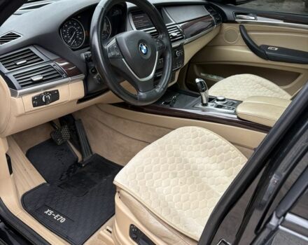 Черный БМВ Х5, объемом двигателя 4.8 л и пробегом 350 тыс. км за 10000 $, фото 6 на Automoto.ua