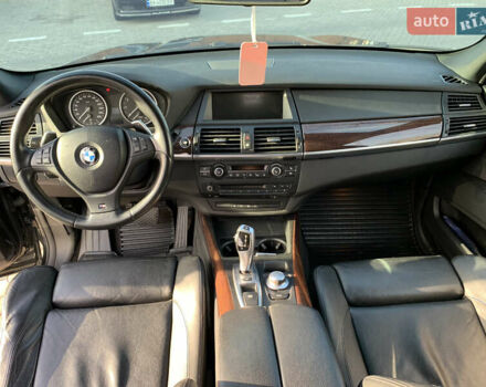 Черный БМВ Х5, объемом двигателя 4.8 л и пробегом 200 тыс. км за 14000 $, фото 3 на Automoto.ua