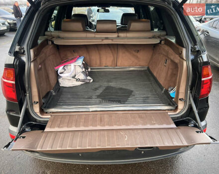 Черный БМВ Х5, объемом двигателя 3 л и пробегом 250 тыс. км за 13800 $, фото 10 на Automoto.ua