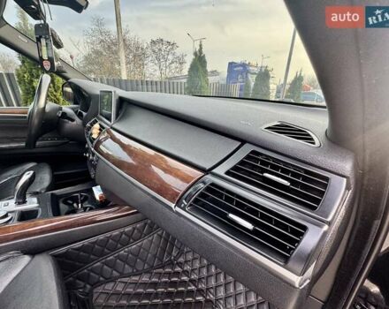 Чорний БМВ Х5, об'ємом двигуна 4.8 л та пробігом 307 тис. км за 12999 $, фото 46 на Automoto.ua