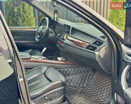 Чорний БМВ Х5, об'ємом двигуна 4.8 л та пробігом 307 тис. км за 12999 $, фото 53 на Automoto.ua