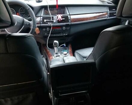 Черный БМВ Х5, объемом двигателя 4.8 л и пробегом 320 тыс. км за 15000 $, фото 10 на Automoto.ua