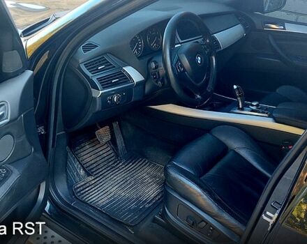 Черный БМВ Х5, объемом двигателя 3 л и пробегом 404 тыс. км за 13500 $, фото 4 на Automoto.ua