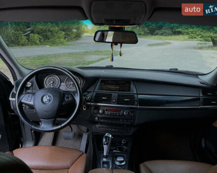 Чорний БМВ Х5, об'ємом двигуна 2.99 л та пробігом 391 тис. км за 15000 $, фото 8 на Automoto.ua