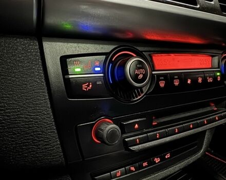 Черный БМВ Х5, объемом двигателя 4.8 л и пробегом 210 тыс. км за 11000 $, фото 13 на Automoto.ua