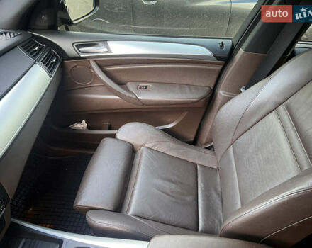 Черный БМВ Х5, объемом двигателя 3 л и пробегом 250 тыс. км за 13800 $, фото 9 на Automoto.ua