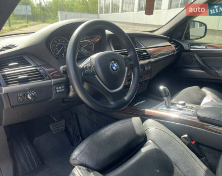 Черный БМВ Х5, объемом двигателя 3 л и пробегом 205 тыс. км за 11000 $, фото 4 на Automoto.ua