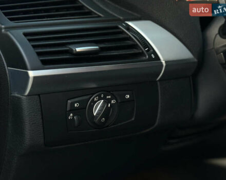 Черный БМВ Х5, объемом двигателя 3 л и пробегом 258 тыс. км за 15999 $, фото 41 на Automoto.ua