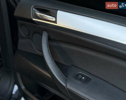 Черный БМВ Х5, объемом двигателя 3 л и пробегом 258 тыс. км за 15999 $, фото 55 на Automoto.ua