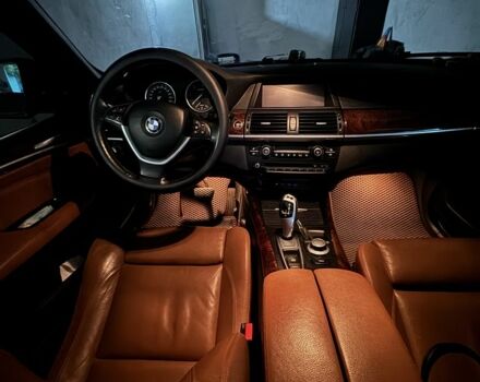 Чорний БМВ Х5, об'ємом двигуна 3 л та пробігом 280 тис. км за 14000 $, фото 6 на Automoto.ua