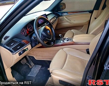 Черный БМВ Х5, объемом двигателя 4.8 л и пробегом 240 тыс. км за 15550 $, фото 6 на Automoto.ua