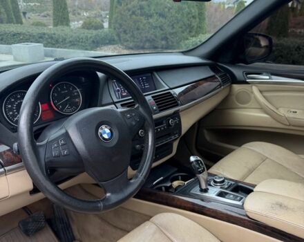 Черный БМВ Х5, объемом двигателя 3 л и пробегом 240 тыс. км за 8550 $, фото 5 на Automoto.ua