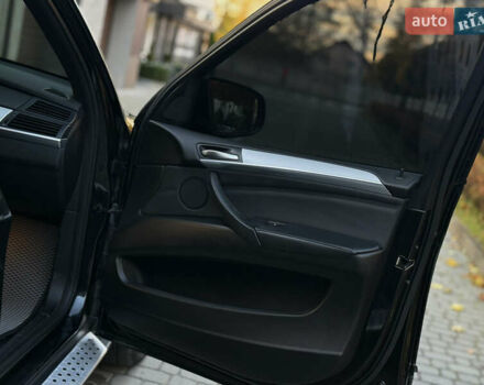 Черный БМВ Х5, объемом двигателя 3 л и пробегом 258 тыс. км за 15999 $, фото 48 на Automoto.ua
