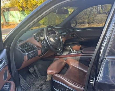 Чорний БМВ Х5, об'ємом двигуна 4.4 л та пробігом 216 тис. км за 11500 $, фото 3 на Automoto.ua