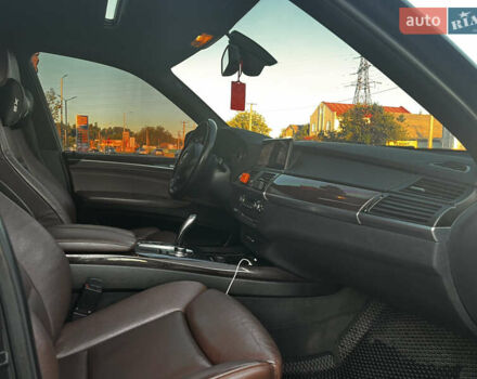 Черный БМВ Х5, объемом двигателя 3 л и пробегом 278 тыс. км за 21100 $, фото 12 на Automoto.ua